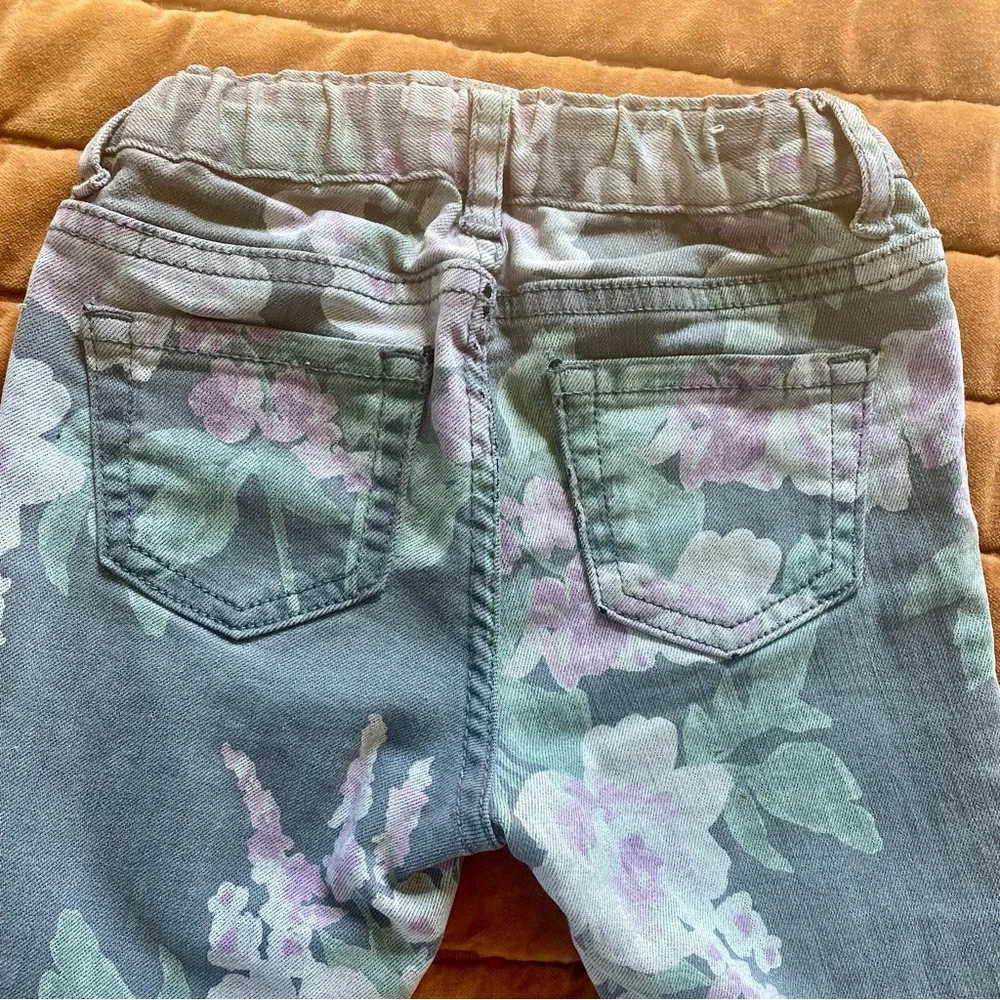 The Children's Place Gray Floral Jeggings Size 4T